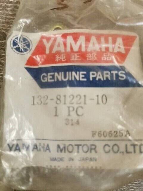 NOS YAMAHA AS2C 1969 AT2 CS3B CS5 CONTACT BREAKER ASSEMBLY 132-81221-10-00 Y114