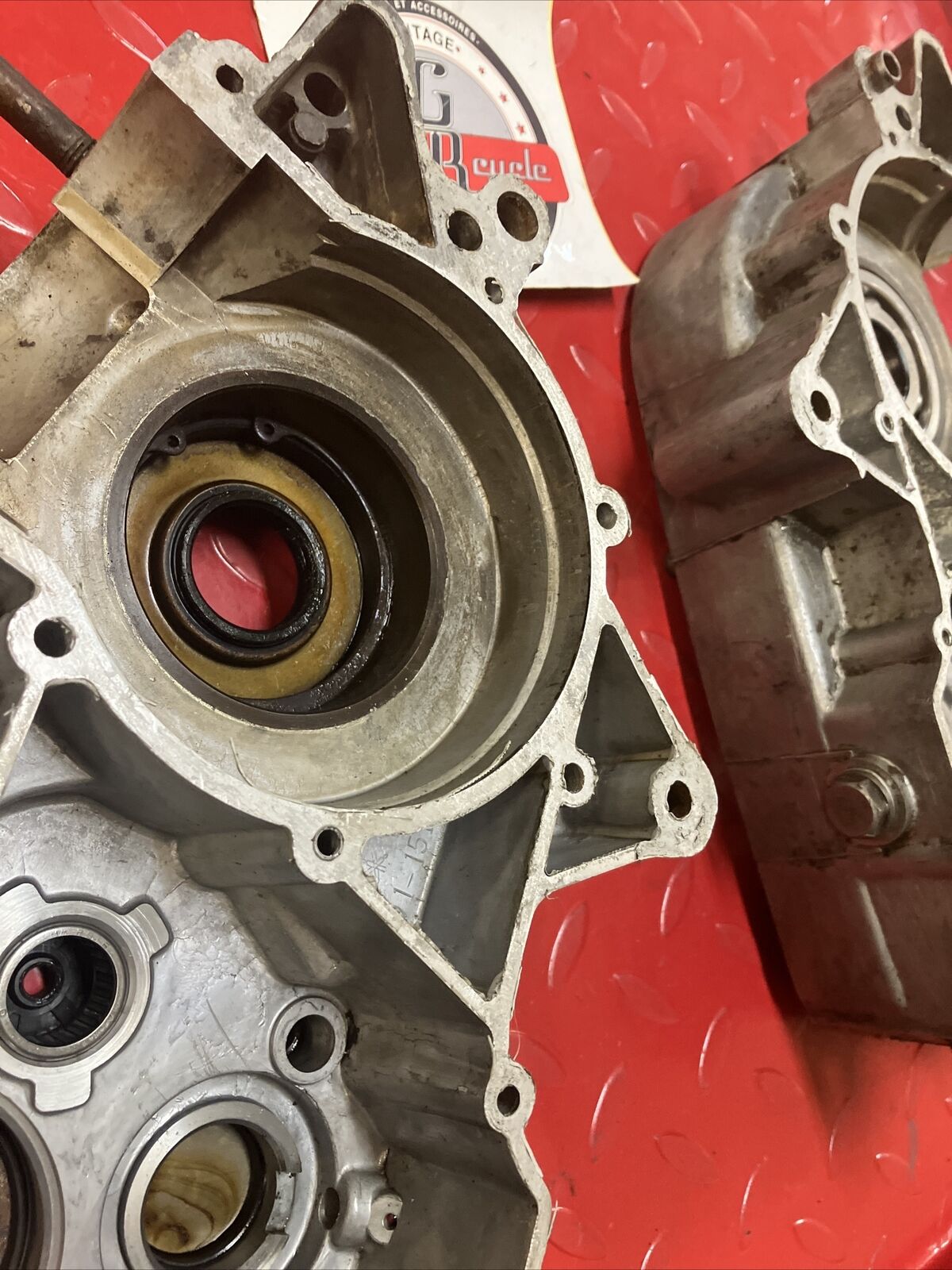 Yamaha DT2 DT250 1972 crankcase set left right 291-15121-00-00