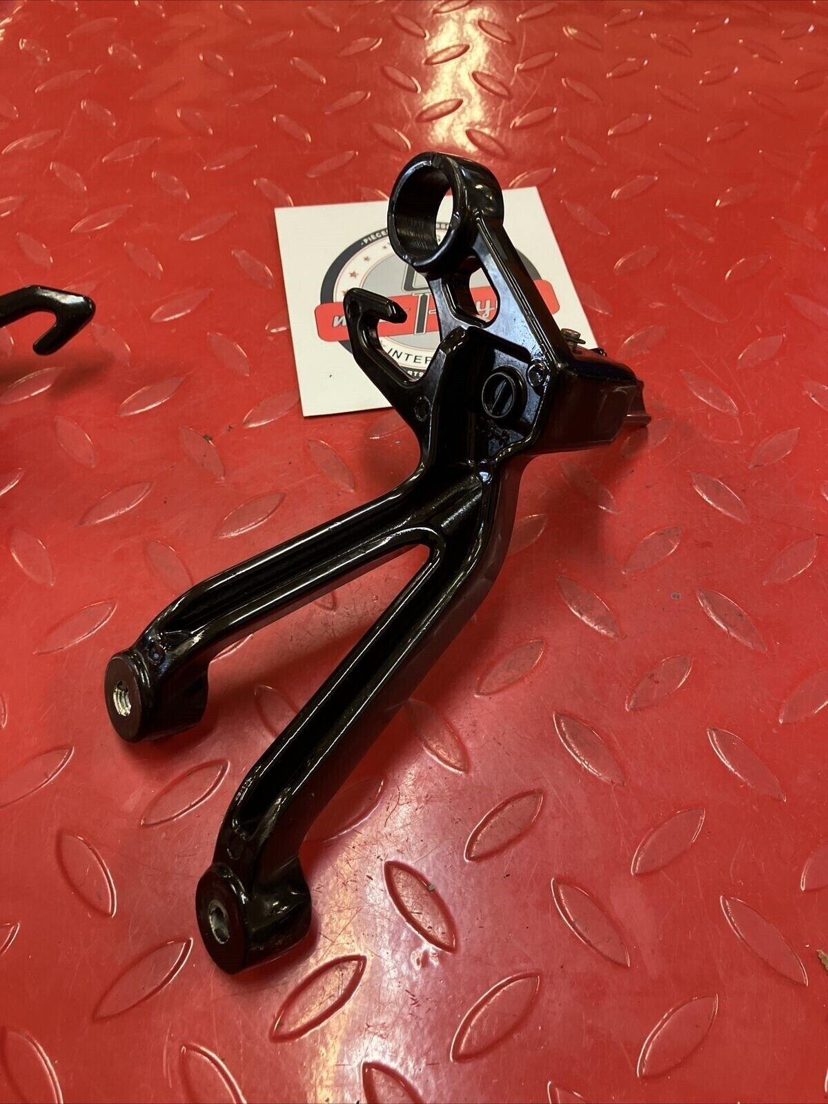 Suzuki GSXR1000 2003 footpegs footrests left right foot peg rest 43600-18G00