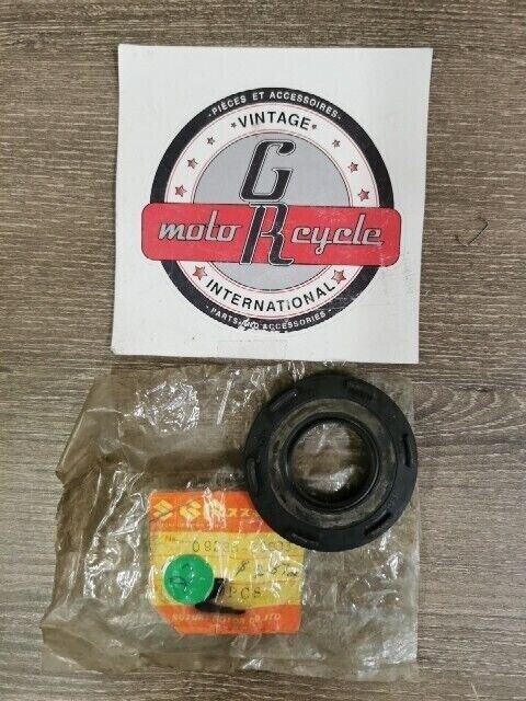 NOS SUZUKI GT500 1976 1977 T500 1968 - 1975 SEAL OIL 30X65X8 09283-30003 S53