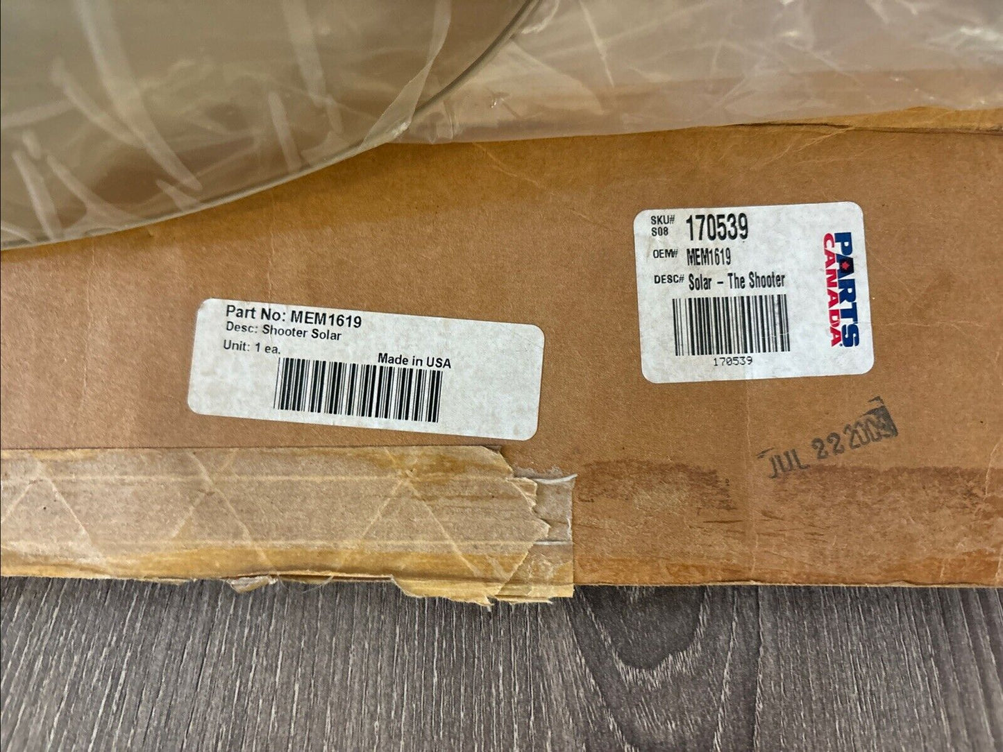 NOS MEMPHIS SHADES THE SHOOTER SOLAR WINDSHIELD 19"W X 14"H MEM1619