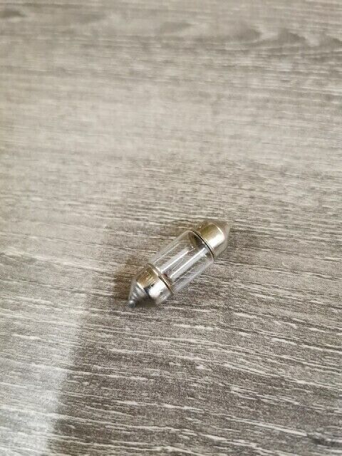 NOS SUZUKI B100 GP100 GP100U PE250 1977 - 1979 TC90 TS90 BULB 09471-06007 S41