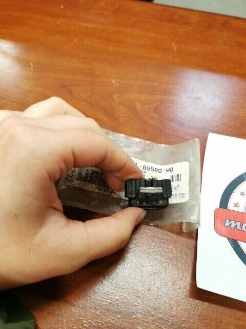 NOS Yamaha YFS200 YSR50 PULSER COIL 2AL-85580-M0-00 Y102