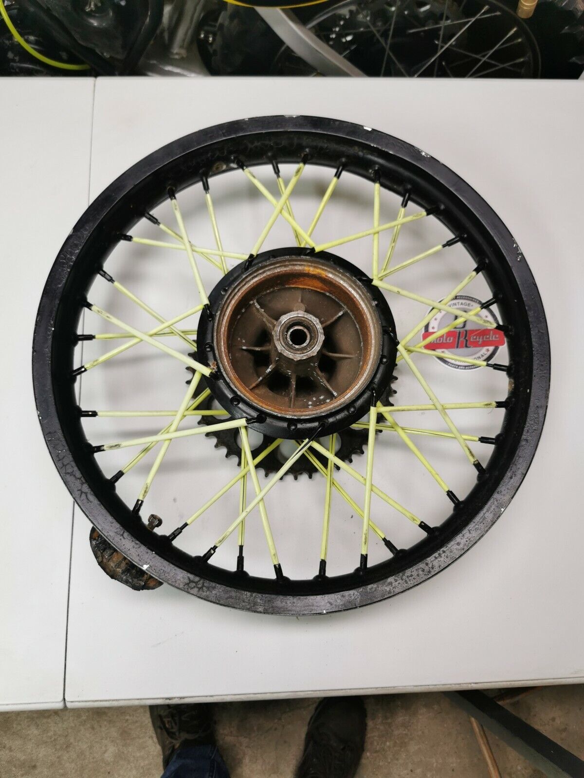 Suzuki PE175 1982 back rear wheel hub rim 64110-14400 1983 1984