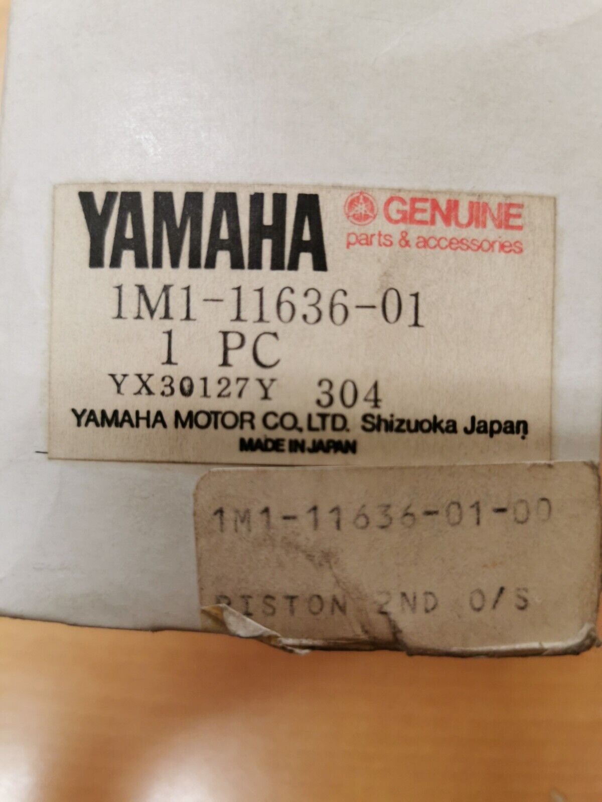 NOS YAMAHA DT250 1977 1978 PISTON 2ND O/S 1M1-11636-01 Y45