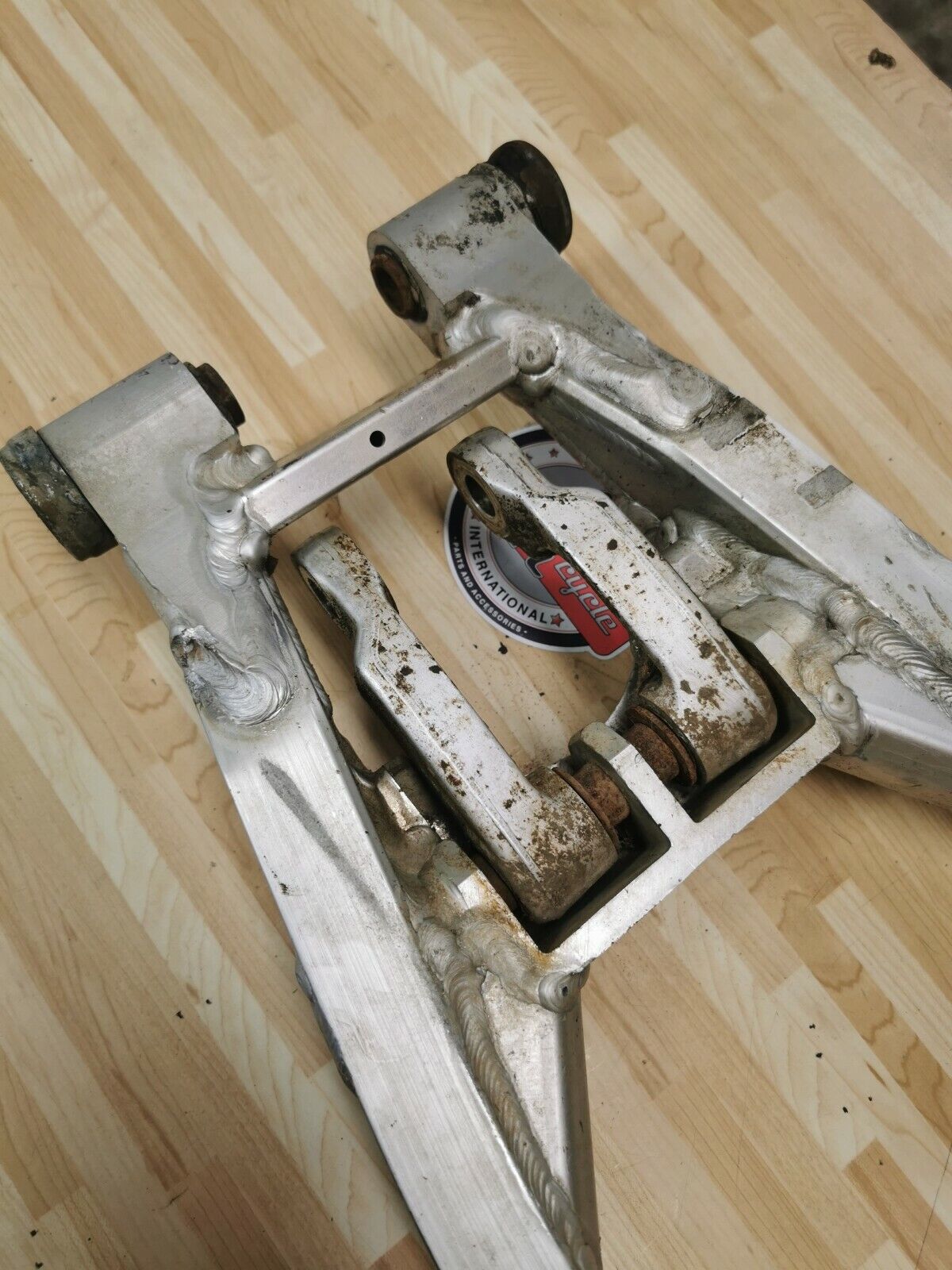 Yamaha YZ125 1987 swingarm rear arm swinging chain adjuster 1988