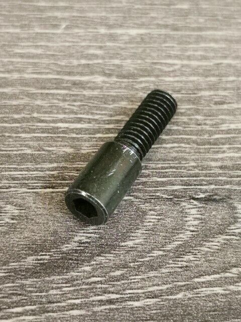 NOS SUZUKI SP200 DR200SE 1996 - 2013 CHAIN ADJUSTER BOLT 61431-42A10 S52