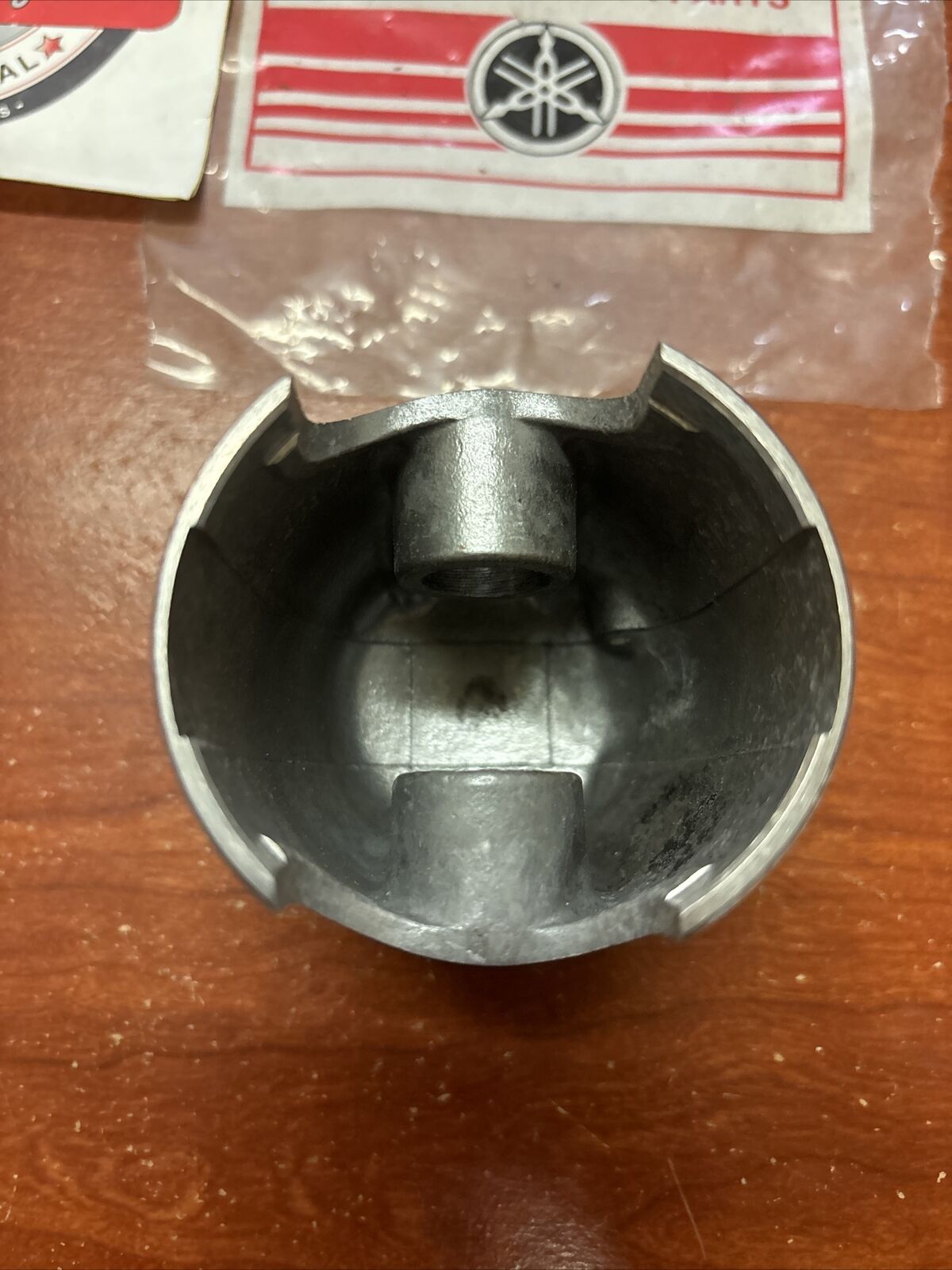 NOS Yamaha 1970 - 1972 R5 PISTON STD 0.96 278-11631-09-96 Y176