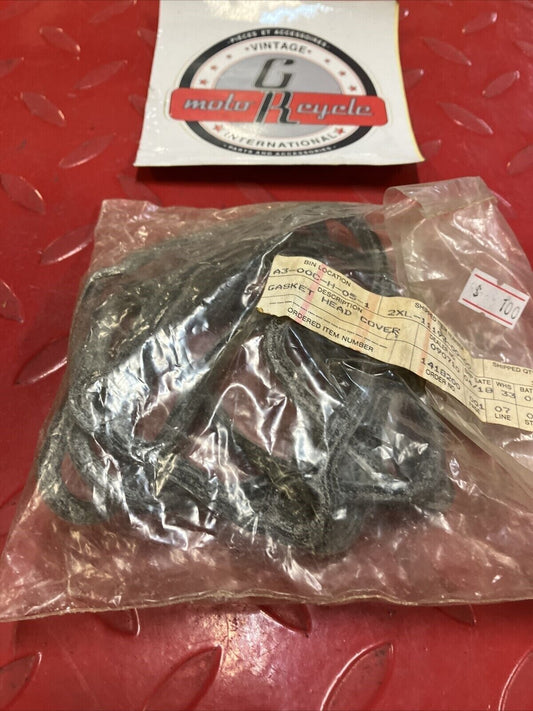 NOS Yamaha GASKET HEAD COVER 1 2XL-11193-00-00 Superseded by 3KM-11193-00-00 Y35