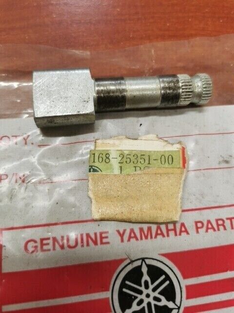 NOS Yamaha R3 TX650 XS1 XS2 YR1 YR2 CAMSHAFT 168-25351-00-00 Y167