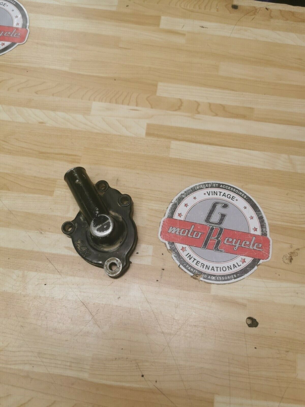 Yamaha YZ125 1985 waterpump water pump cover housing 1983 1984 2