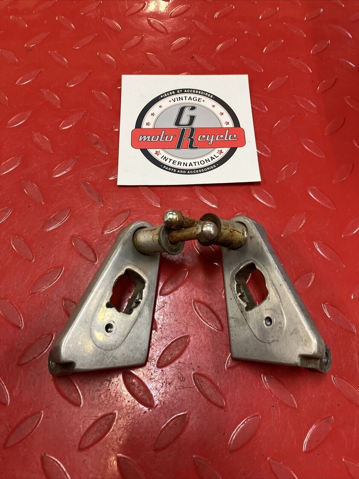 Kawasaki VN750 1986 Vulcan 750 headlight head light bracket holder 11043-1941