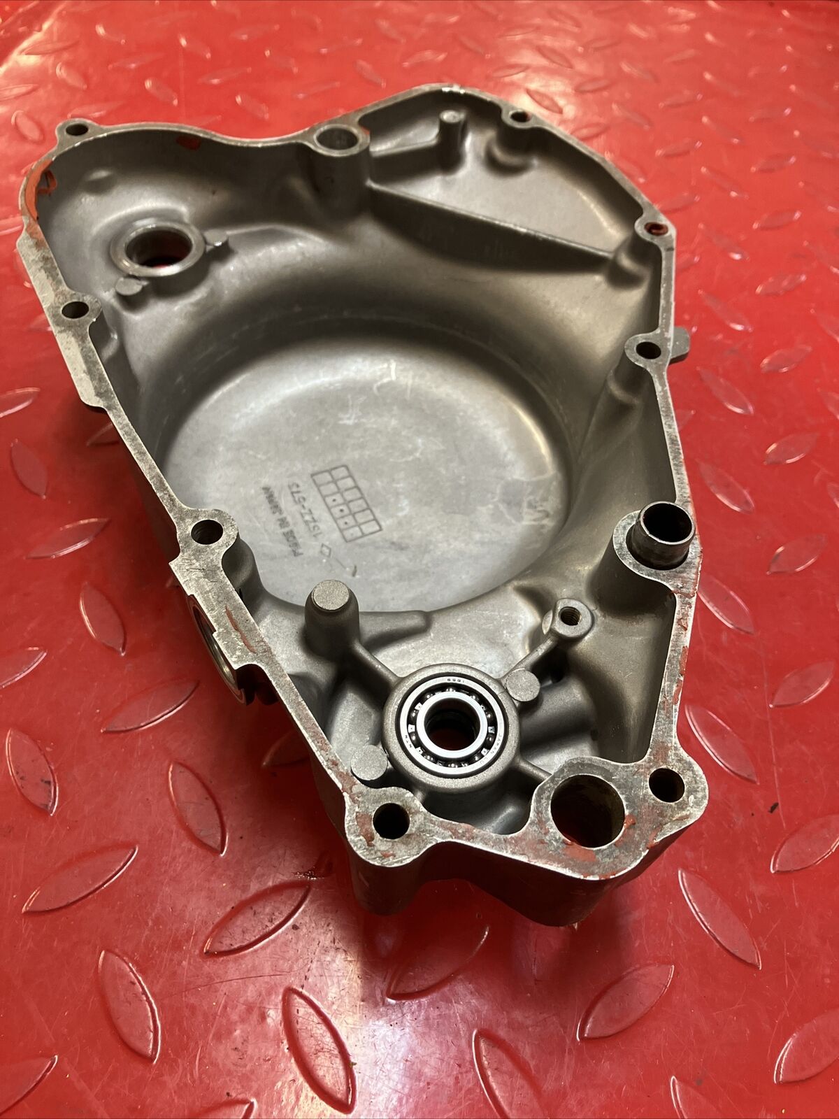 Suzuki RM125 1985 right crankcase clutch cover