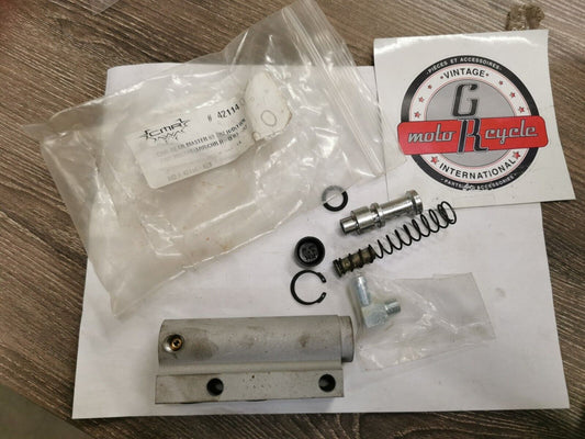 NOS CHR REAR MASTER 1983 - 1987 42114 J35