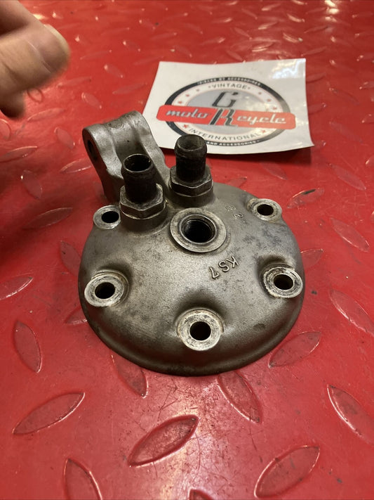 Honda CR250R 1988 cylinder head 2