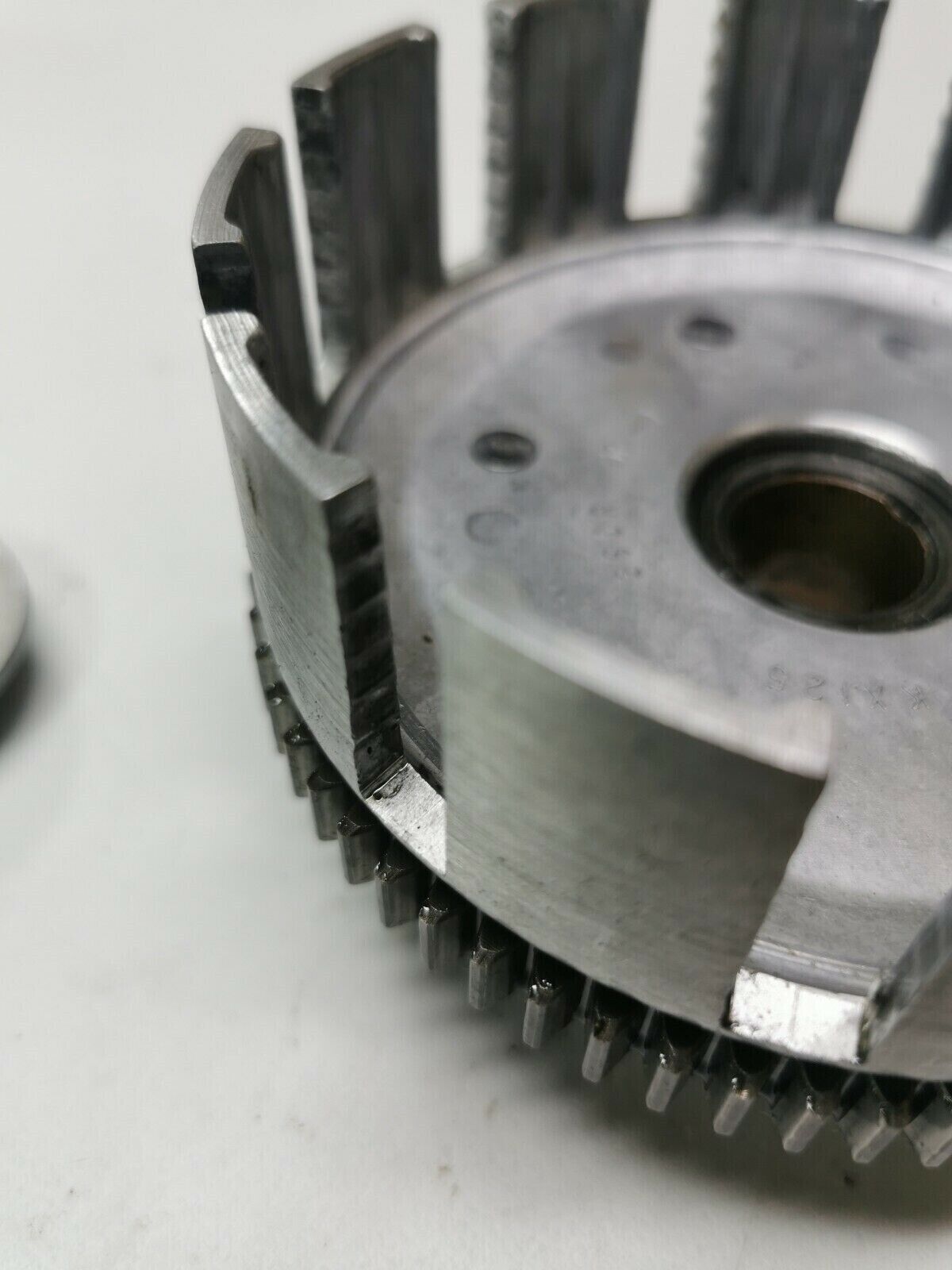 Kawasaki KX125 1980 complete clutch basket hub pressure plate 13081-1060