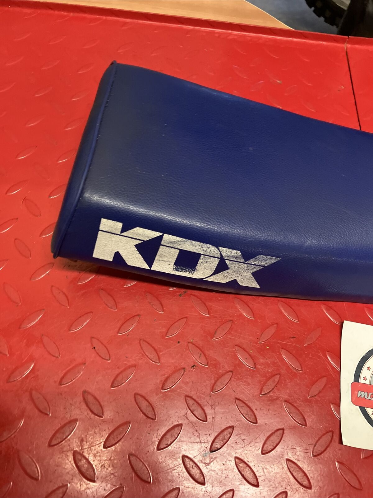 Kawasaki KDX80 1987 seat saddle pan 1984 1985 1986