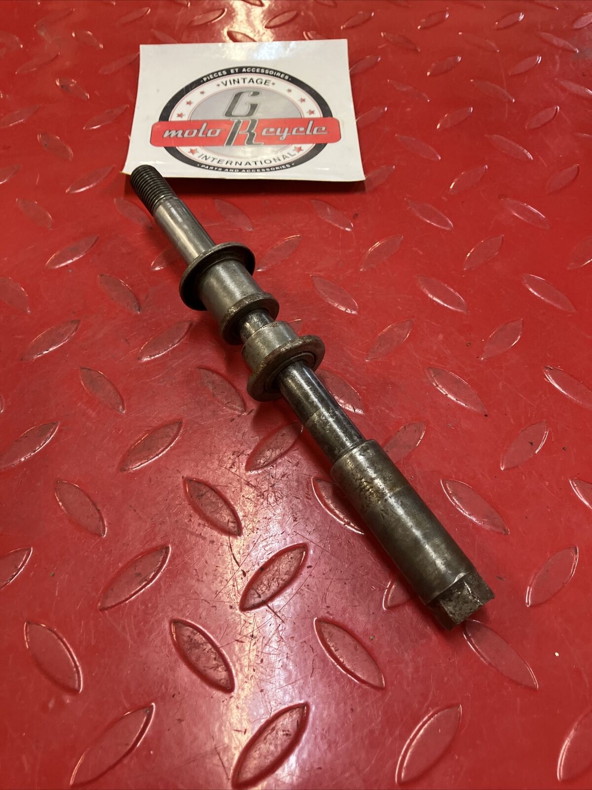 Suzuki RM125 1986 Front wheel axle bolt spacer collar 2