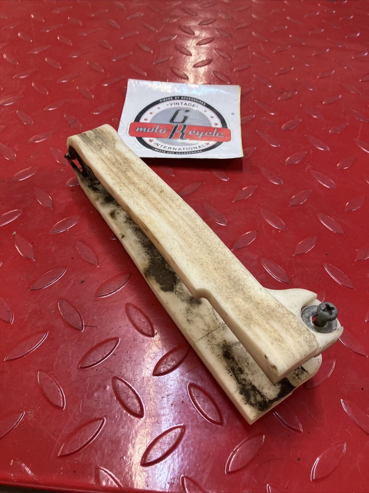 Suzuki RM125 1985 chain buffer defence slider 1984 RM250