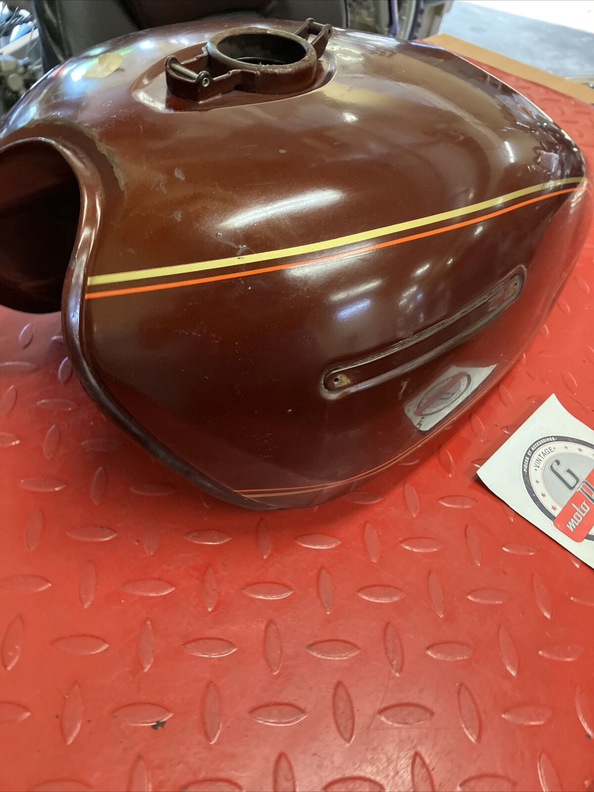 Kawasaki KZ750 1977 Fuel tank gas petrol reservoir 1976 1978 1979