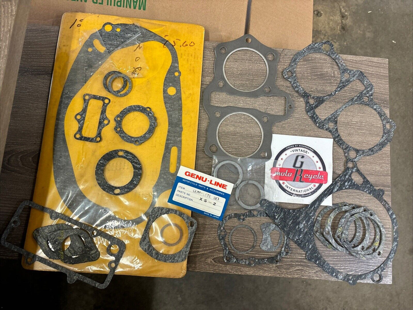 NOS GENU-LINE XS2 GASKET KIT INCOMPLETE 12-204 J63
