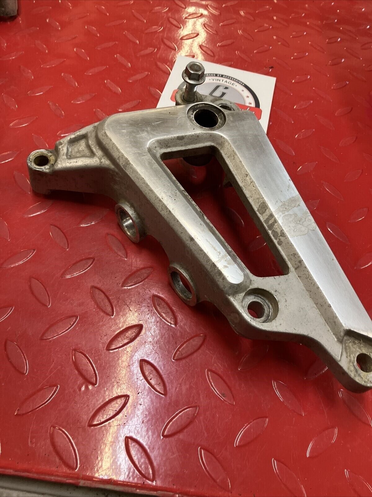 Yamaha XV500 Virago 500 right muffler silencer bracket footpeg holder mount