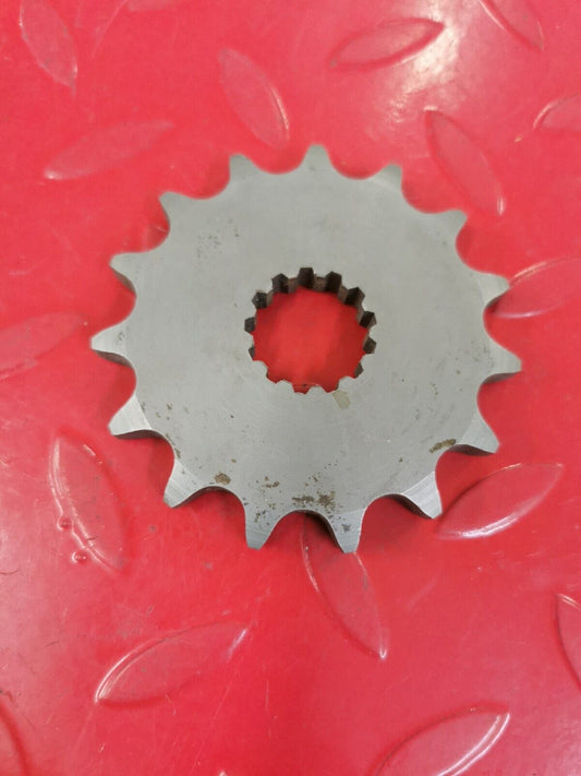 NOS YAMAHA SPROCKET DRIVE 15T 168-17461-50-00 Superseded by 3HE-17460-00-00 Y54