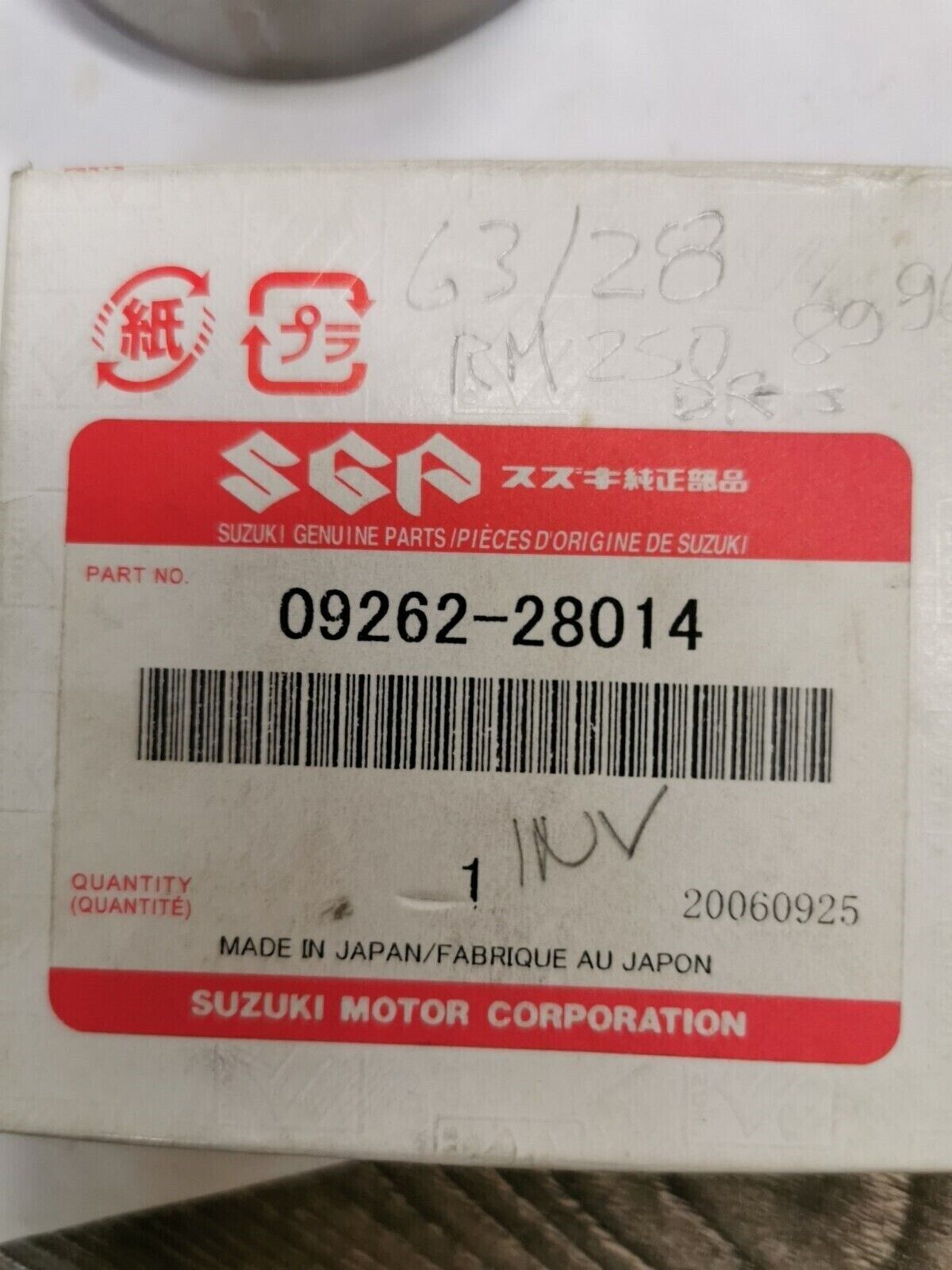NOS SUZUKI GN125 DR125 LT230E DRZ125 SP125 BEARING 09262-28014 S24