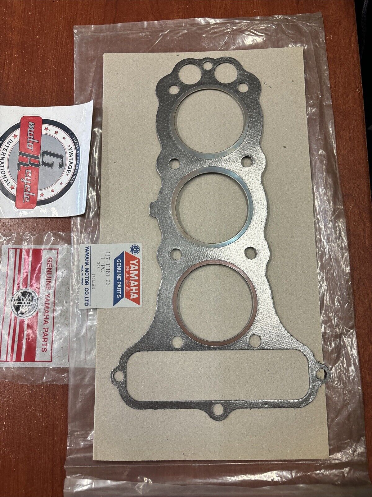NOS Yamaha 1977 - 1979 XS750 CYLINDER HEAD GASKET 1J7-11181-02-00 Y181