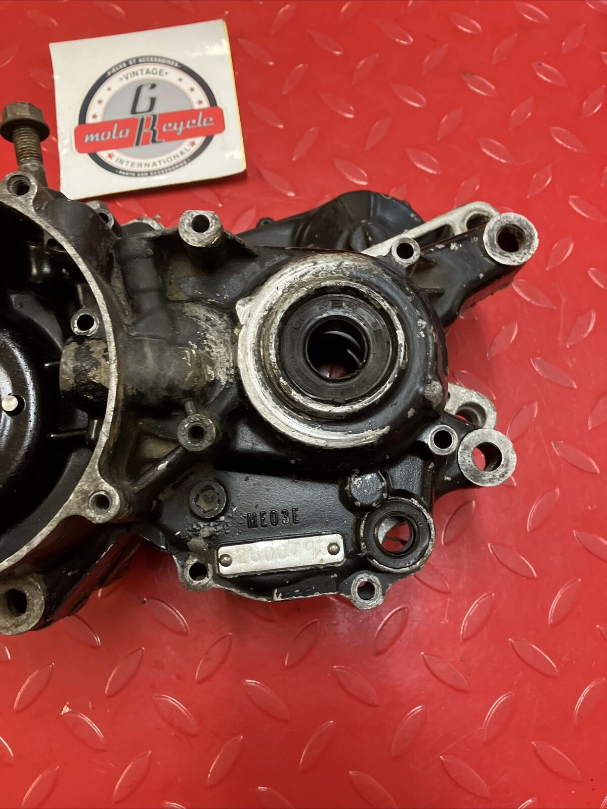 Honda CR250R 1984 left right crankcase set 111A0-KA4-741