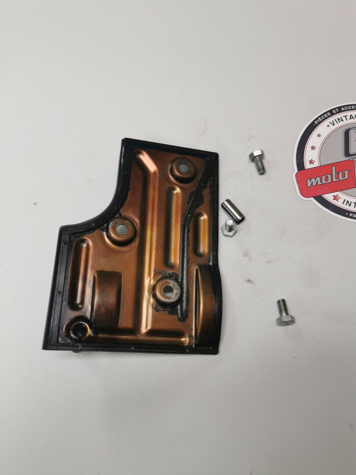 Honda XR250 1980 crankcase oil breather plate