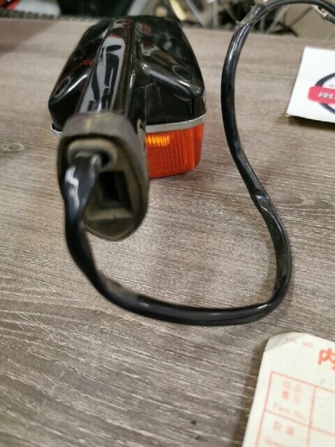 NOS HONDA CB750F 1979 TURN SIGNAL WINKER ASSY R RR 33600-445-671 H83