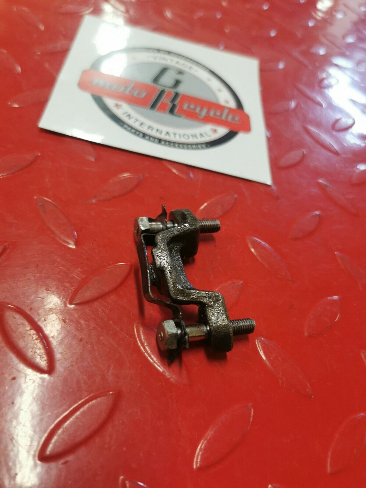 Honda CR125R 1982 kickstarter spindle stopper retainer plate 28262-KA3-000 81 3