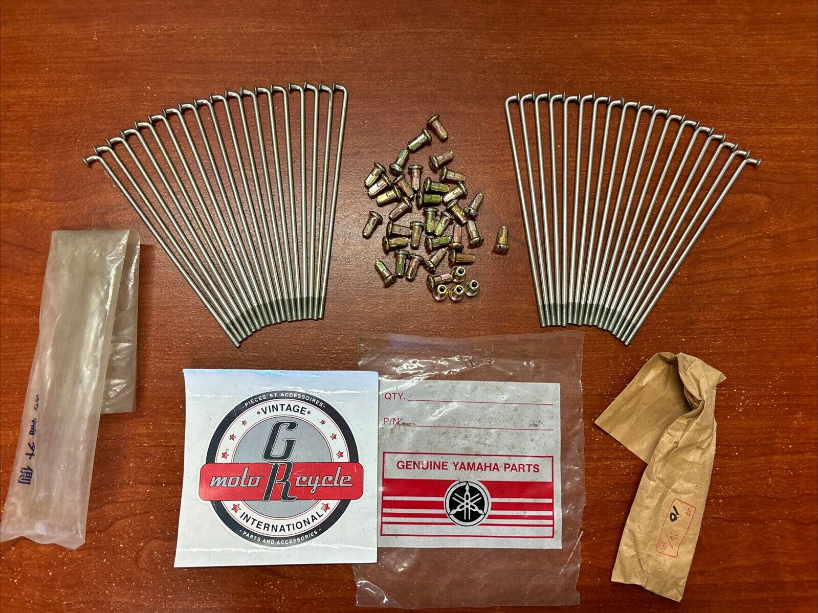 NOS Yamaha CS3 CS5 RD200 FRONT SPOKE SET 174-25104-00-00 Y181