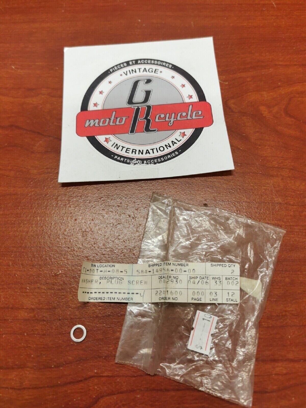 NEW NOS Yamaha CARBURETOR WASHER 584-14956-00-00 Y70