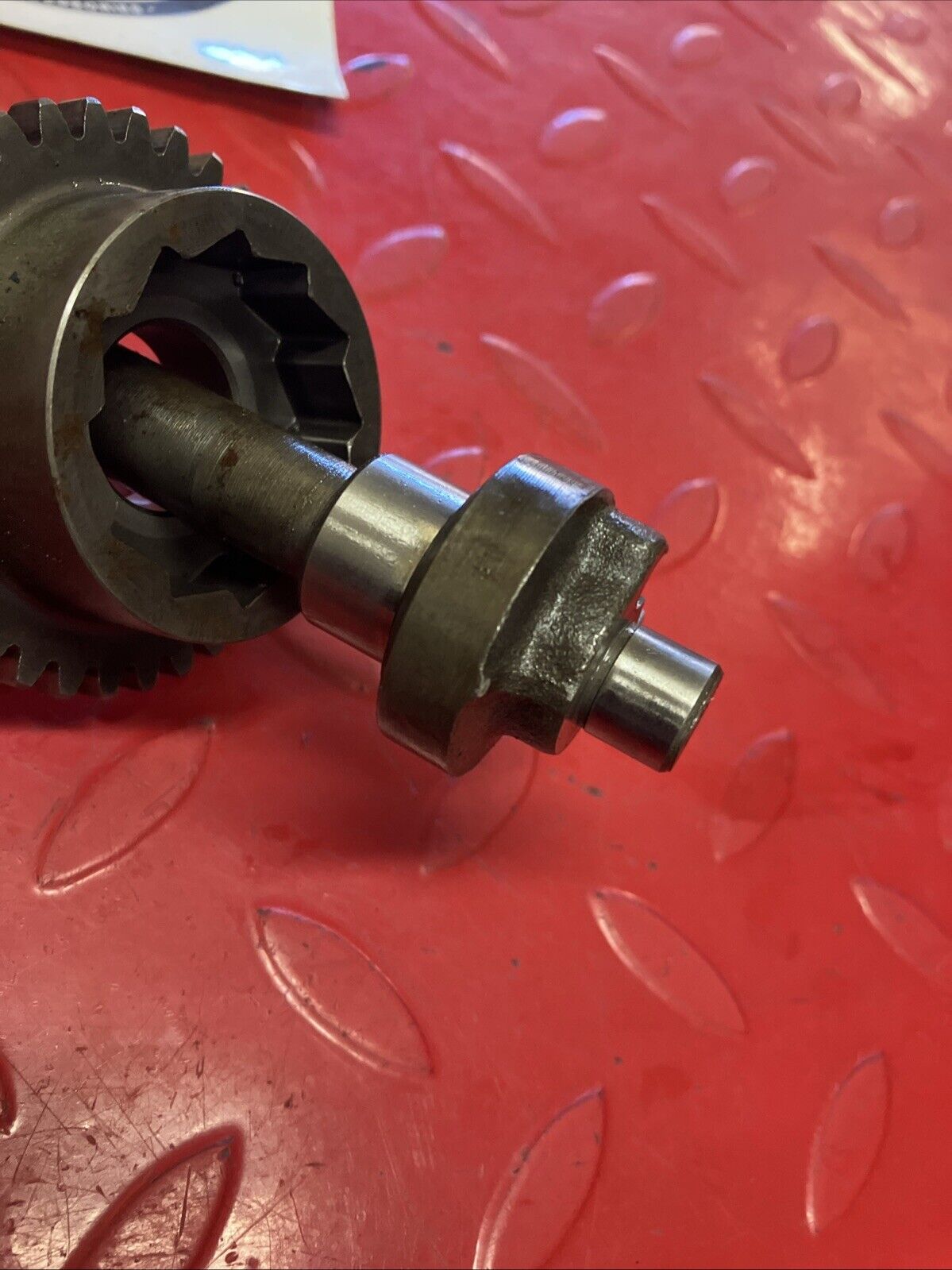 Kawasaki G5 1972 kickstarter kick starter spindle shaft gear 2