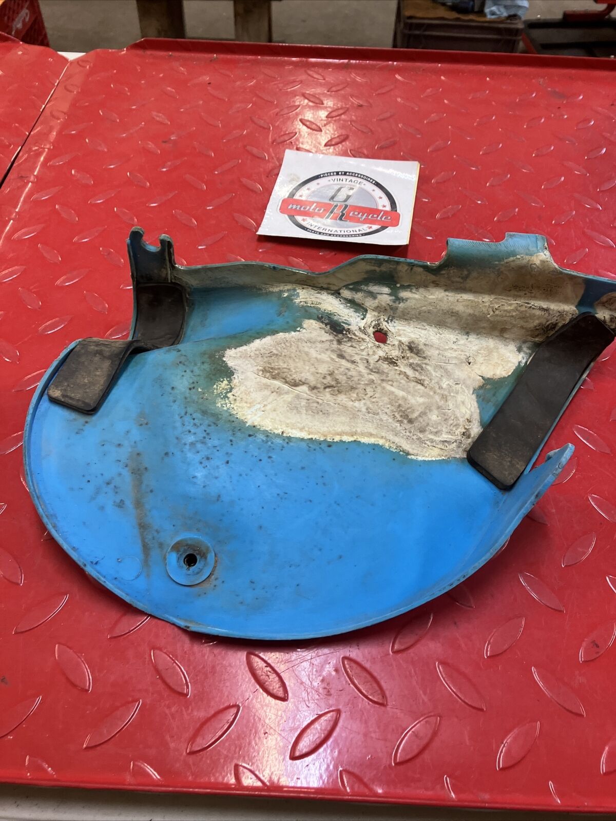 Yamaha IT175 1977 1978 1979 left side cover panel