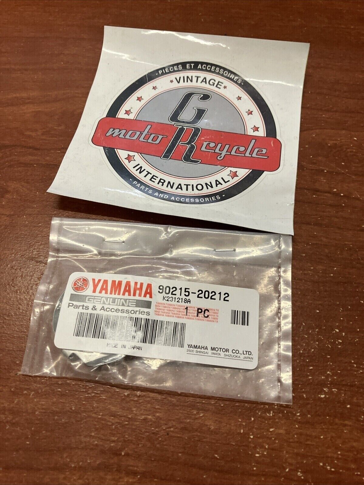 NEW NOS YAMAHA CLUTCH LOCK WASHER 90215-20212-00 Y67