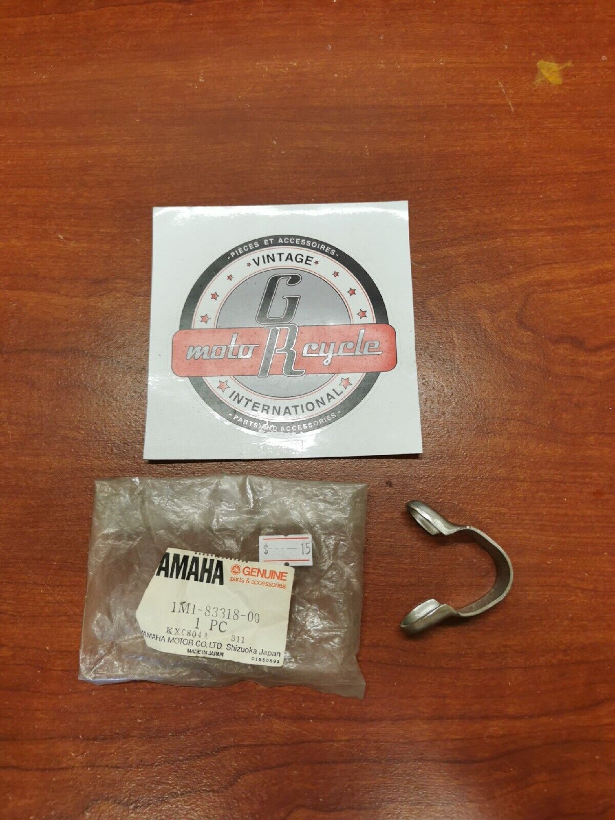 NEW NOS Yamaha FLASHER STAY 1M1-83318-00-00 Y70