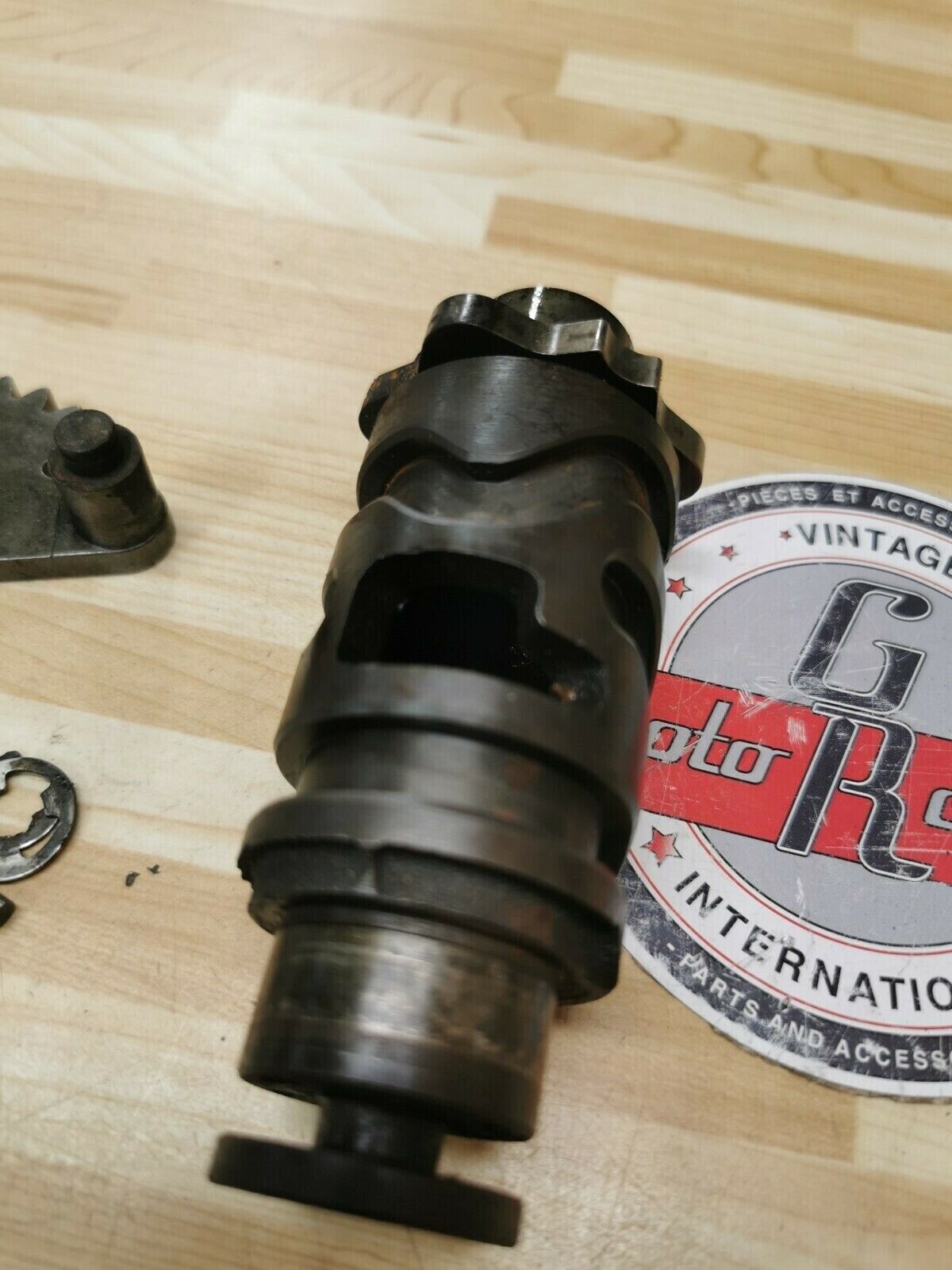 Yamaha DT250 1976 transmission gearshift gear shift drum cam 434-18540-03-00