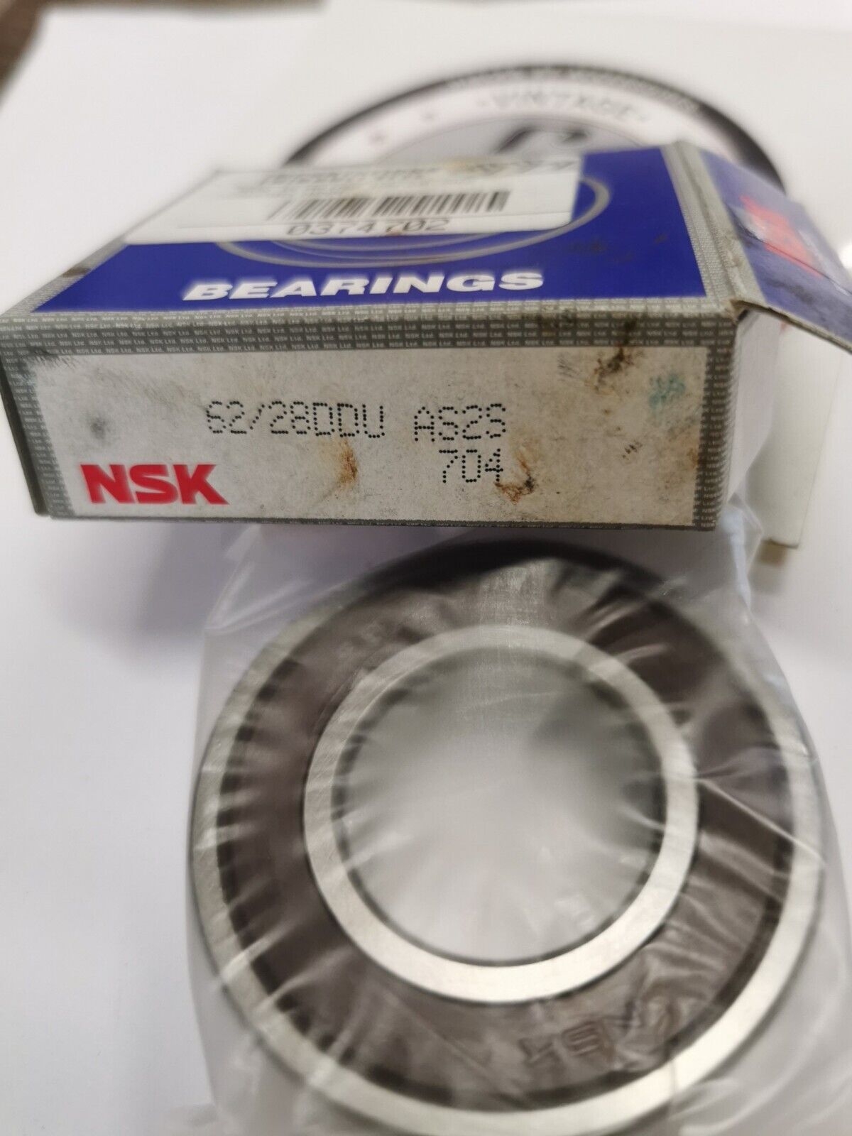 NOS NSK BALL BEARING 62/28DDU AS2S  J18