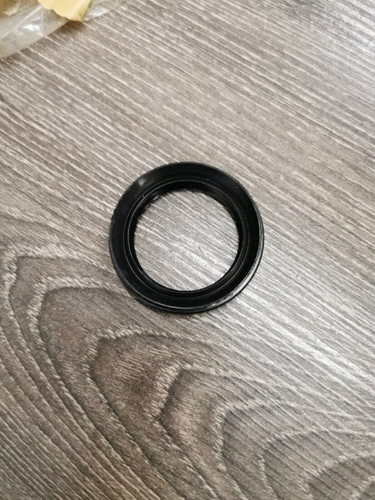 NOS YAMAHA XS650 1978 - 1980 OIL SEAL 93102-34095-00 Y57