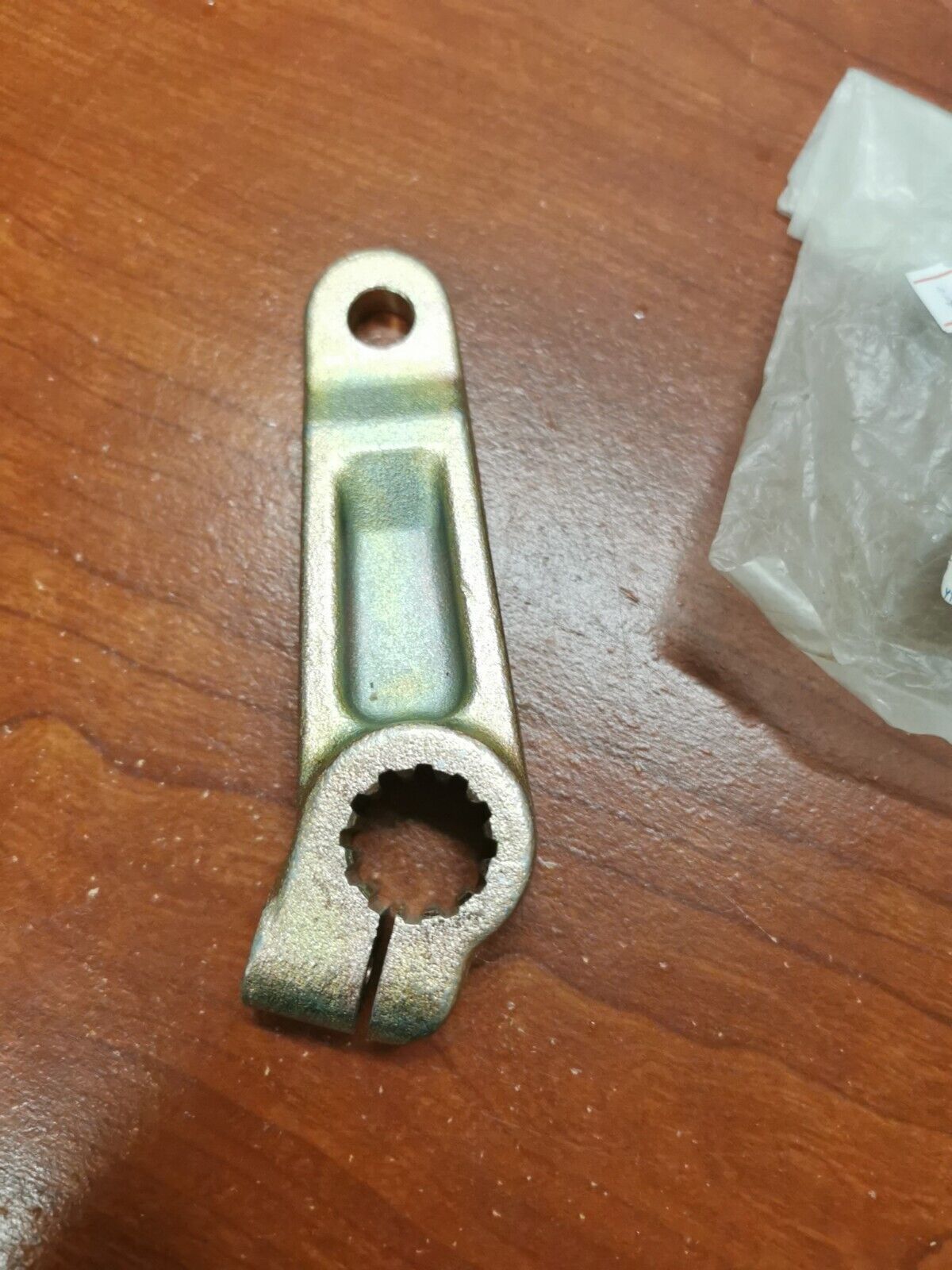 NOS Yamaha 1988 - 1991 VK540 OUTSIDE ARM 1 8H8-23851-01-00 Y87