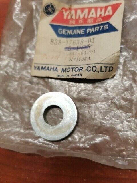 NOS Yamaha BT1100 RD350 XV125 WASHER 838-17658-01-00 SUB 90201-12191-00 Y111