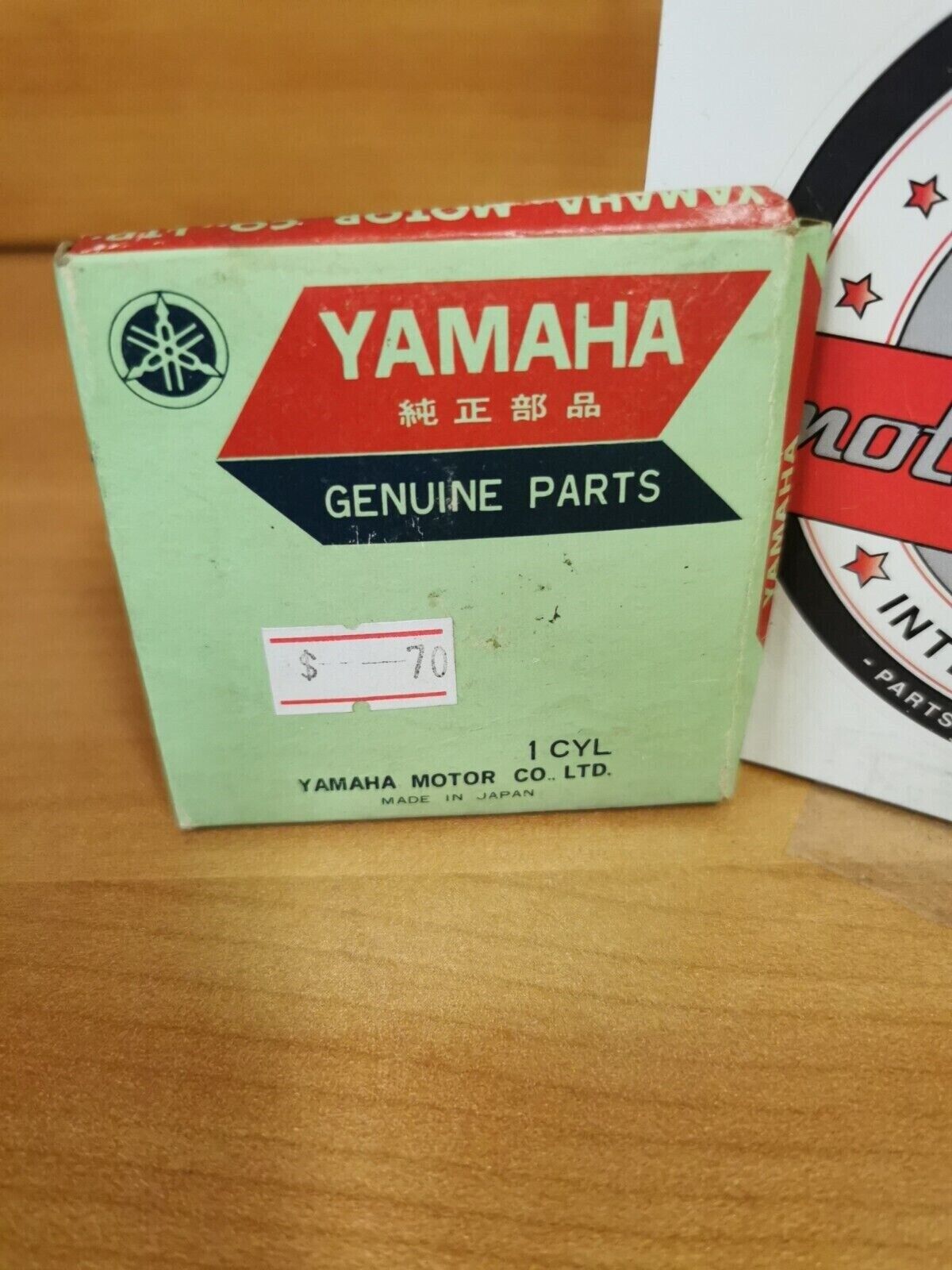 NOS YAMAHA RD125 PISTON RING SET STD 307-11601-01-00 Y48