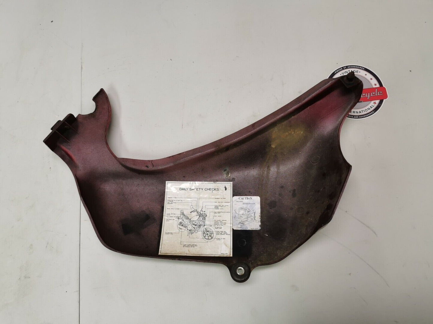 Kawasaki Vulcan 500 EN500 1995 right side cover panel