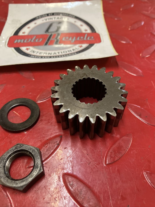 Kawasaki KDX200 1987 crankshaft primary drive gear spur