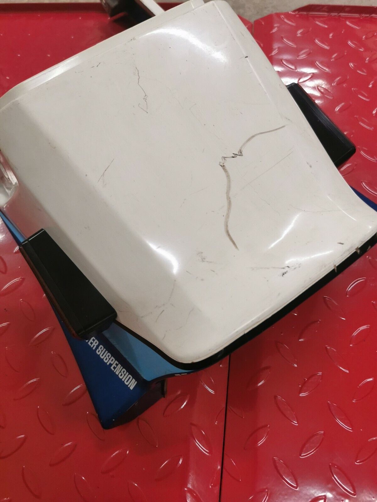 Suzuki GS550ES 1983 seat rear tail cover cowl fairing