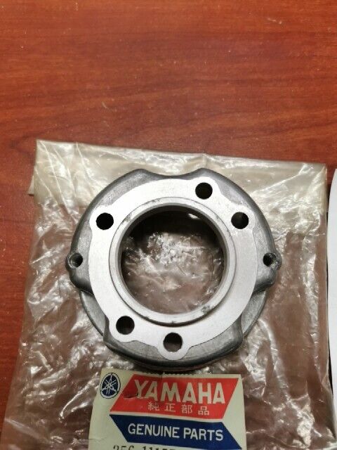 NOS Yamaha BREAKER COVER 256-11157-01-00 SUB 256-11157-00-00 256-11157-02-0 Y116
