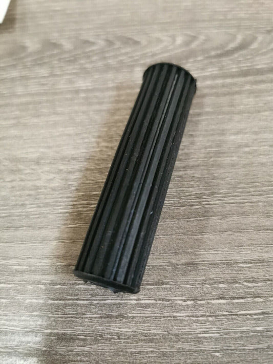 NOS CHARIO CYCLE RUBBER KICK STARTER 156-15618-000 SUB 156-15618-01-00 J23